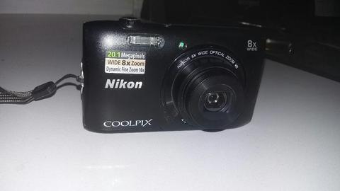 Camara Nikon Coolpix S3600