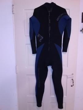 Traje de Neopren 4/3