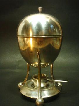 Antiguo Recipiente Para Servir Huevos Coddler. England 1896