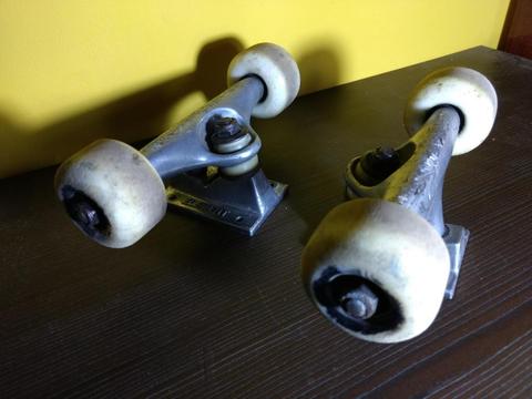 Skate | Trucks element con ruedas y rulemanes