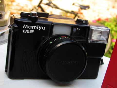 Camara de fotos Mamiya 135EF