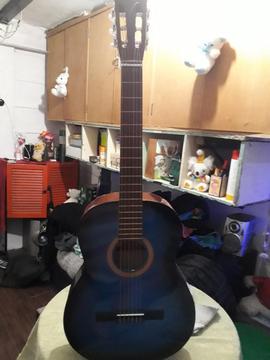 Vendo Guitarra Criolla Industria Naciona