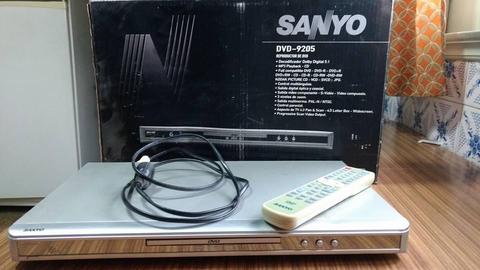 D.V.D. SANYO IMPECABLE