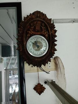 Reloj Antiguo No a Pilas Muy Bien Cuidad