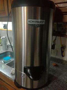 VENDO KOHINOOR CAPACIDAD MAXIMA 6.5 kg