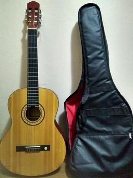 Guitarra Criolla con Funda