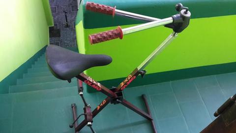 Bicicleta fija con remos OLMO, plegable en excelente estado