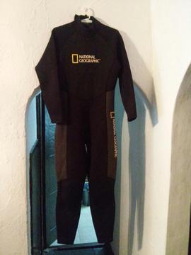 Traje de Neoprene 4.3
