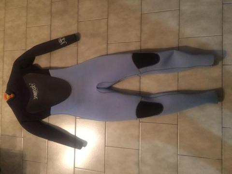 Traje de neoprene mujer 43 sellado con trampa de agua