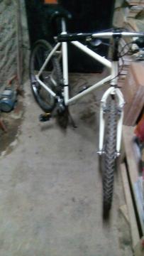 Bicicleta R 26 Com Cambio21 Shimano