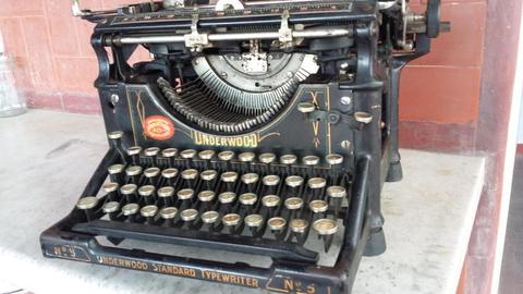 Underwood, Antigua máquina de escribir, Joya
