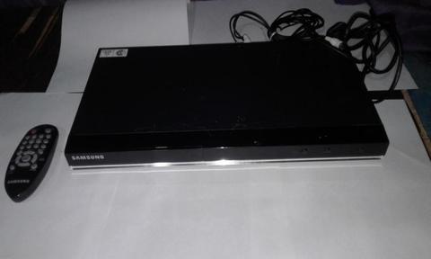 REPRODUCTOR DE DVD SAMSUNG Dvdc350 IMPECABLE FULL HD CON CONTROL REMOTO HDMI USB EXELENTE ESTADO