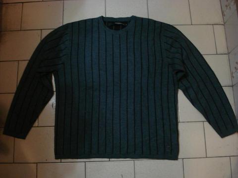 Sweter marca Concept Product
