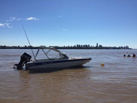 VENDO MI MULATINHA. BERMUDA CLOUT CON MOTOR DE 70 HP. LANCHA EN GUARDERIA CENTRO