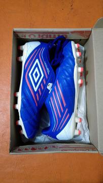 Botines Umbro Nº 42