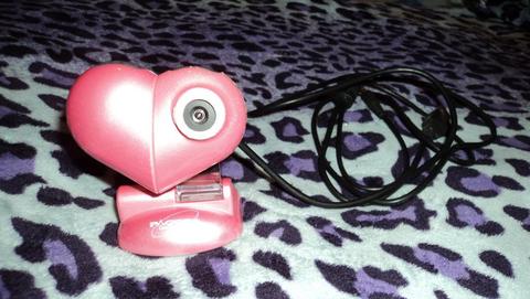 WEBCAM CORAZÓN ROSA!!