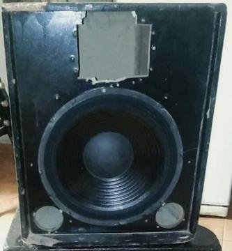 Vendo Parlante Xpro Anda de Diez