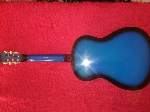 Vendo Guitarra Poco Uso con Funda