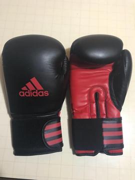 Guantes de Boxeo 14 oz. Nuevos sin Uso