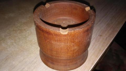 Cenicero de madera