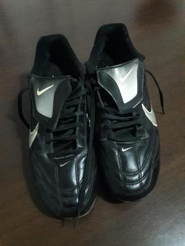 Vendo Botines Talle 42