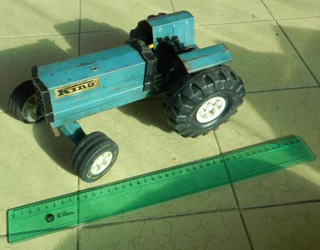 Tractor antiguo Kino chapa 28 cm juguete antiguo
