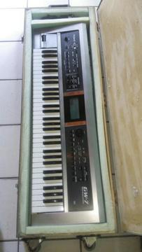 Teclado Roland Gw7