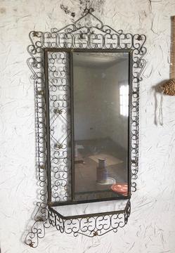 Espejo Antiguo de Hierro