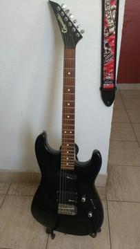 Guitarra Eléctrica Stratocaster Charvett