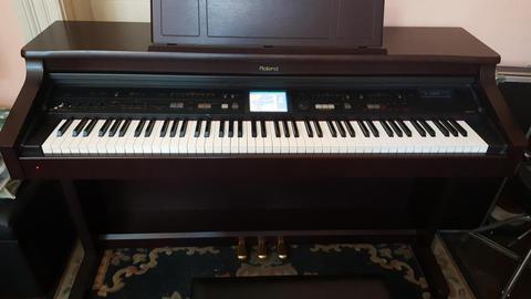 Piano digital ROLAND KR577 excelente sonido