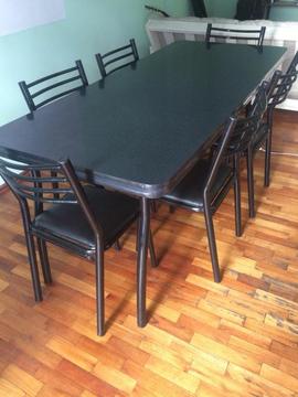 Mesa Negra con 6 Sillas $3500