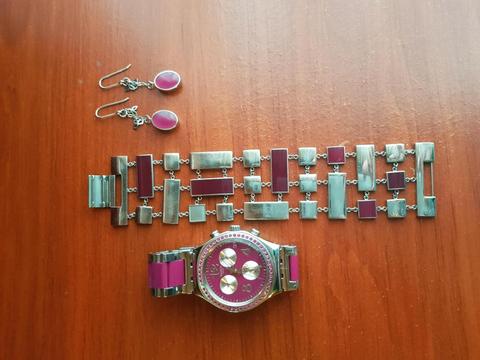 Conjunto Swatch 3 piezas: reloj, pulsera y aros