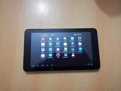 Tablet Titán PC7074ME