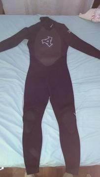 Traje de Neoprene MS Xcel Casi Nuevo muy poco uso