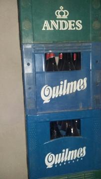 Cajas de Envaces de Cerveza Y Pepsi