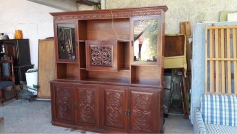 ESPECTACULAR MODULAR ESTILO TALLADO ... PRECIOSO MUEBLE .. 2.20 ANCHO X 2 ALTO ... 15000$