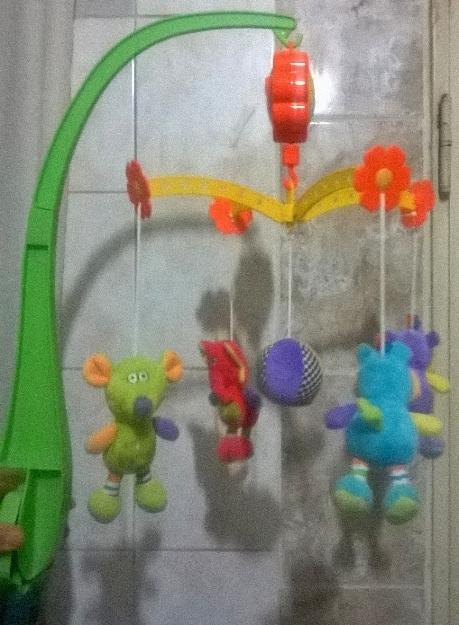 cunero mobil musical