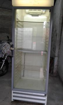 heladera exhibidora vertical bambi eve 4600