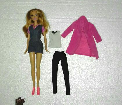 Barbie Sumer con Ropa