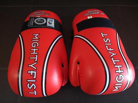 Guantes taekwondo mightyfist oficial itf