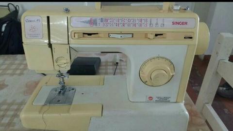 Maquina de Coser Singer Capri 45