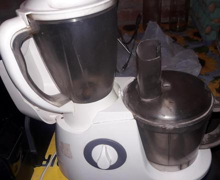 Vendo Multiprocesadora en Muy Vien Estad