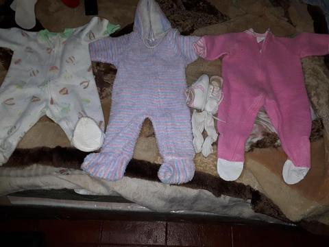 Monitos D Bb Y Zapatillas de 6 A12 Meses