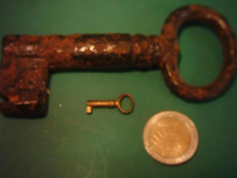 Dos antiguas llaves originales