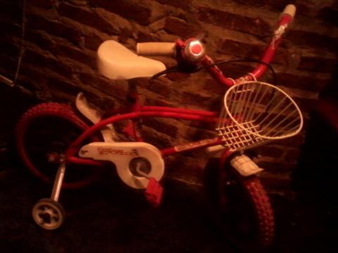 Bicicleta rodado 12 completa con accesorios $1250