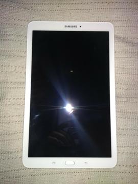 Samsung Galaxy Tab E 9.6 8gb poco Uso