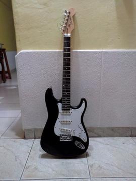 !vendo Guitarra Menphis!