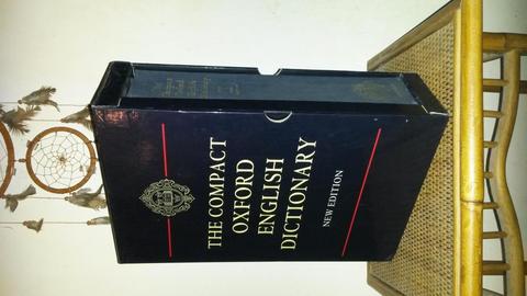 The Compact Oxfort English Dictionary New Edition