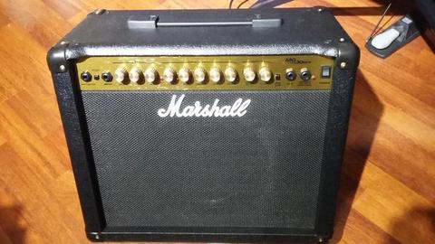 Amplificador MARSHALL MG30DFX vendo permuto