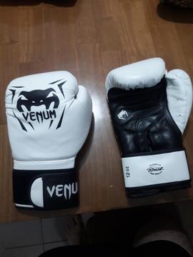 Guantes Venum Kick Boxing